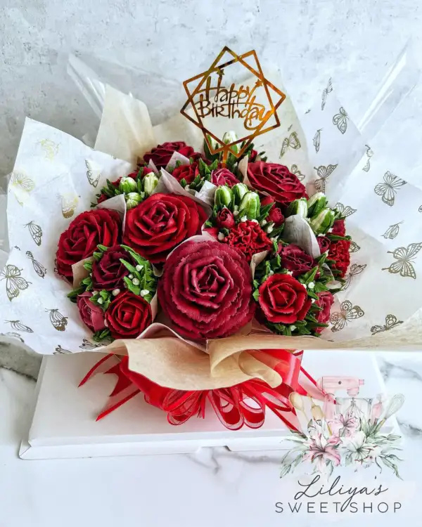 RUBY - Cupcake Bouquet of 12