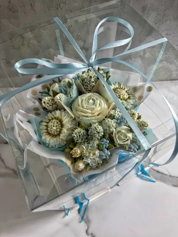 AZURE - Cupcake Bouquet of 7
