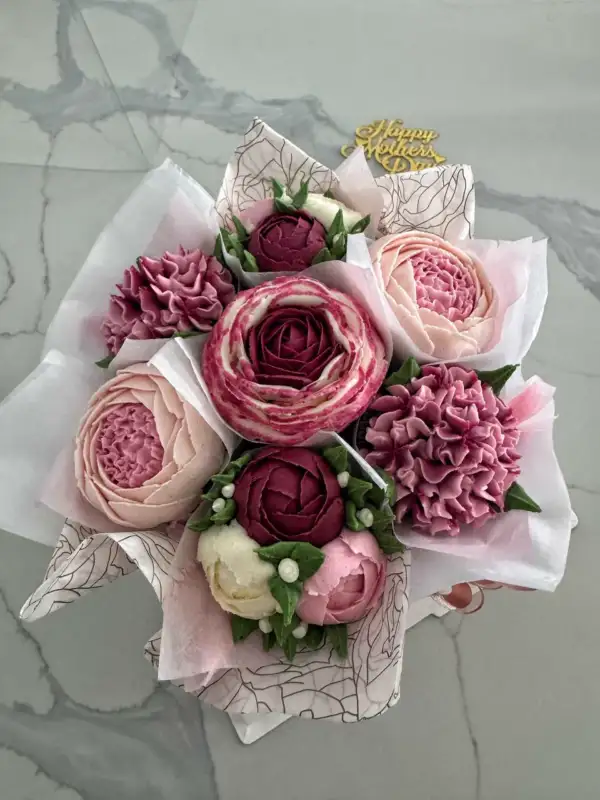 BORDEAUX - Cupcake Bouquet of 7