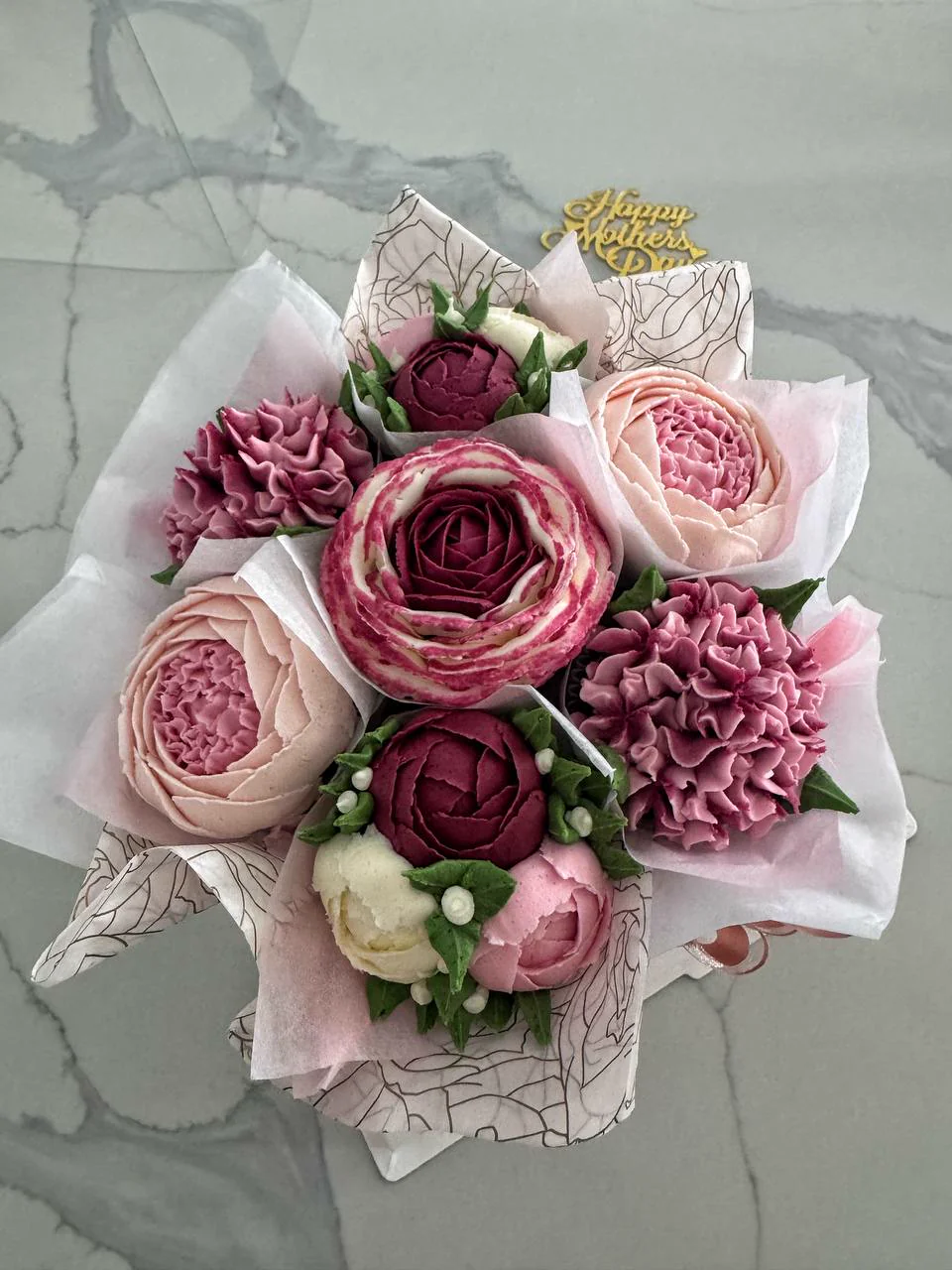 BORDEAUX - Cupcake Bouquet of 7